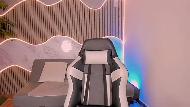 Czat XXX na żywo – ninacarrera1_