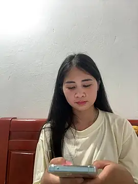 Chat XXX en directo de LittleSun_