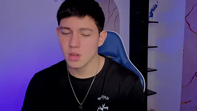 JamesCr_ webkamerás műsora