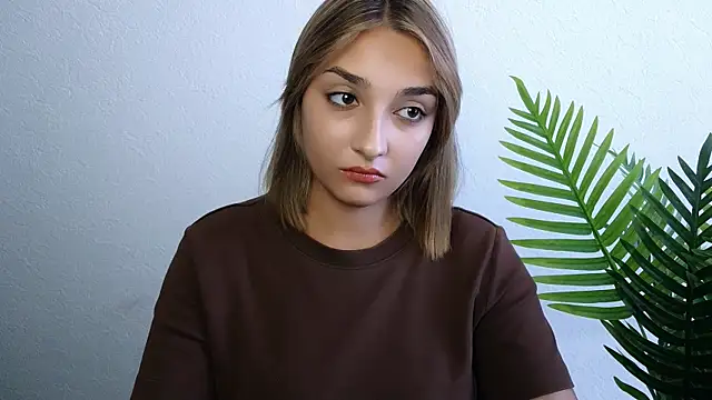Онлайн чат XXX veryshygirl