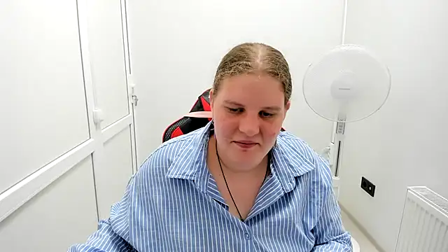 Онлайн чат XXX Bella_shyy_