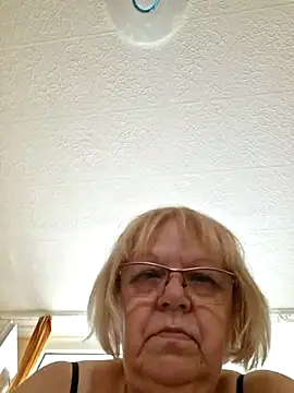 Dorina Live XXX-chat