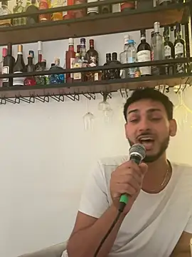 Živý XXX chat Gipsyboysteve