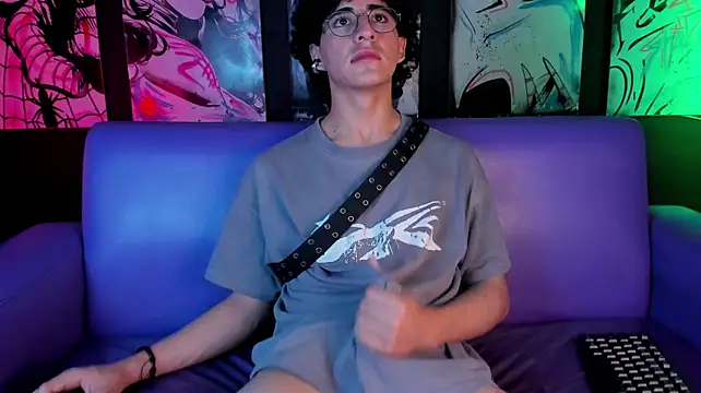 Živý XXX chat ElliotNoir