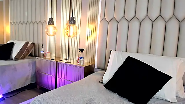 XXX chat uživo modela LuisaMarquez