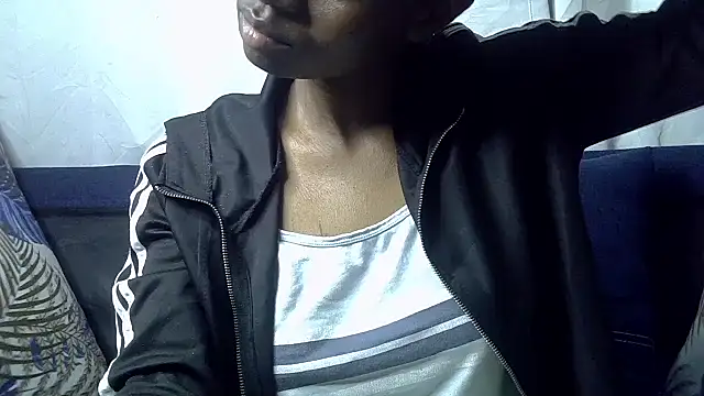 XXX chat uživo modela Enkarxx