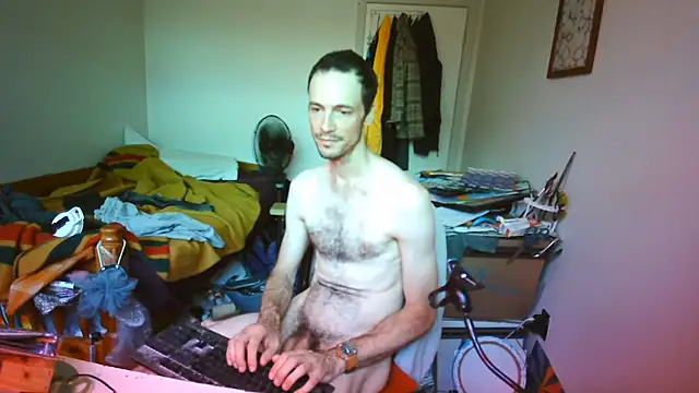 JohnnyMoves élő XXX-chatje