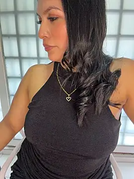 Chatroom XXX en direct de Sofia_Convers