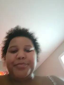 chocolate_bella লাইভ XXX চ্যাট