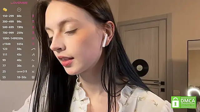 ReikoBartone's Live XXX Chat