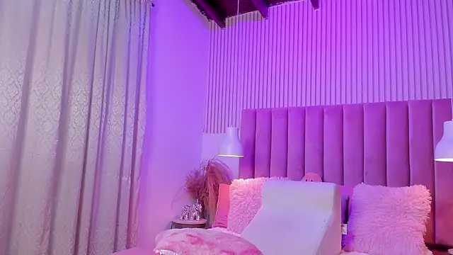 ScarlettDreamss7 Webcam Show