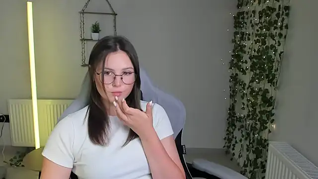 Regina_cute_'s Live XXX Chat