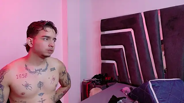 AliceandMax Chat XXX live