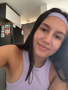 Jullya_x লাইভ XXX চ্যাট