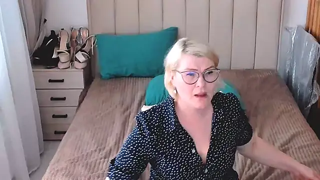 sabrinamacmarren's Webcam Show