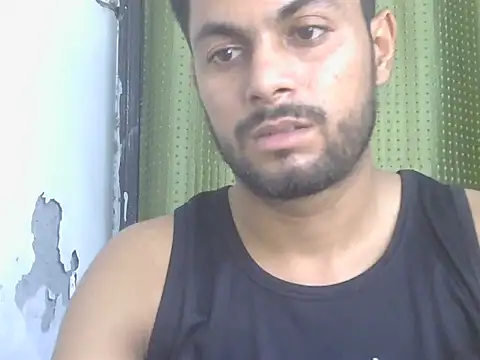 Stubborndesiboy live XXX chat