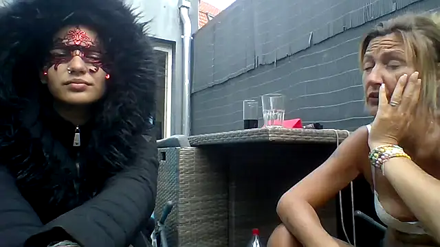 JeuneCharme1 Webcam Show
