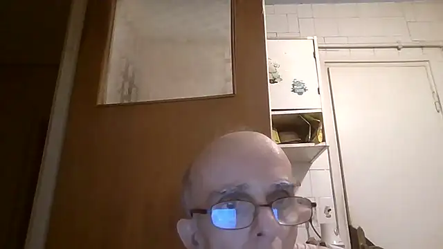 mariusica1@xhn Live XXX chat