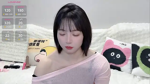 Chat XXX ao vivo de Lucy-8