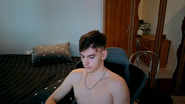 Živý XXX chat BradyFlint