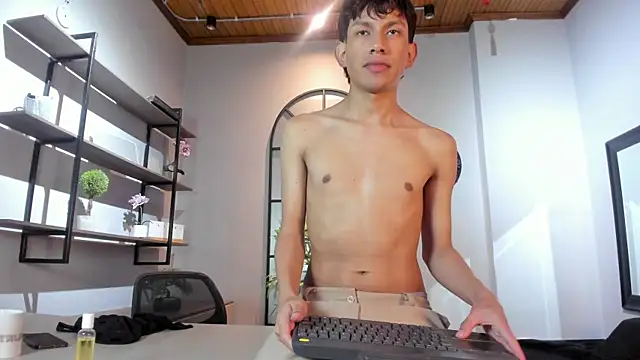 Pierre_Leroy_ Live XXX-chat