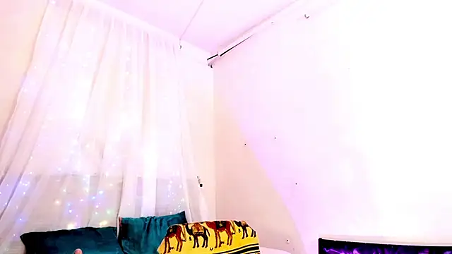 lilahSweet Adlı Modelin Canlı XXX Sohbeti