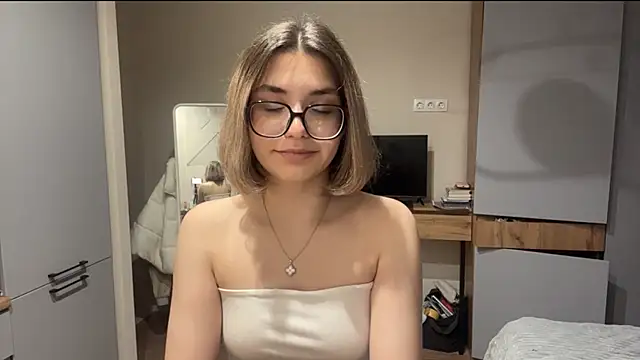 AnnaVelvetFire's Live XXX Chat