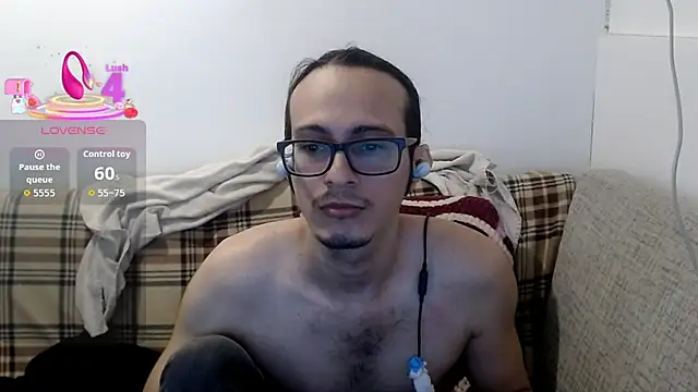 cholitohermoso's Live XXX Chat