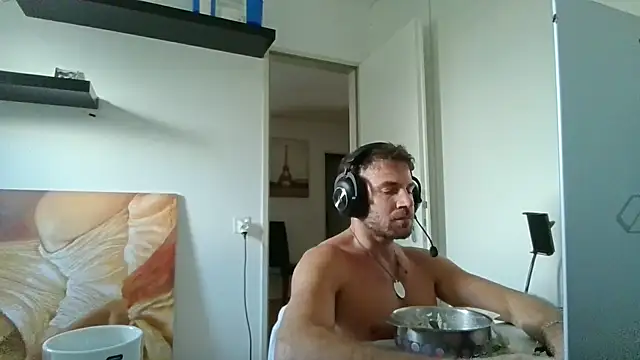 alpha-hunk Live XXX-Chat