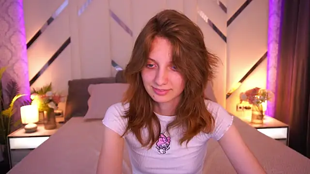 CuteeFoxy's Live XXX Chat
