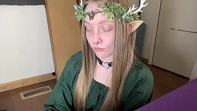 ElfGirlAna 现场XXX聊天