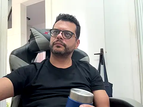 Chat +18 de rickmenez ao vivo