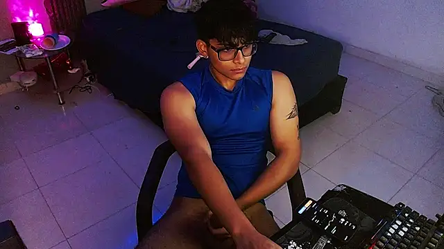 Mr_yisuzz 现场XXX聊天