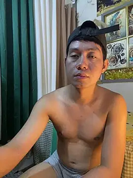 xshyboyx Chat XXX live