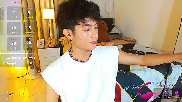 Živý XXX chat WildestTwink