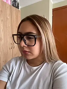 Miabonnett_ Live XXX-chat