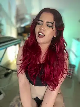 NikkiNix Adlı Modelin Canlı XXX Sohbeti