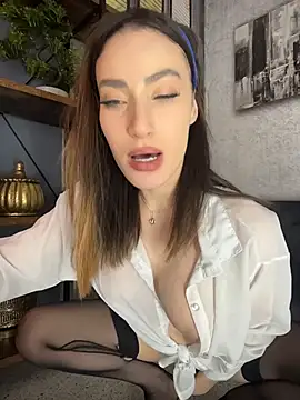 Chatroom XXX en direct de IAmNobodyXXX