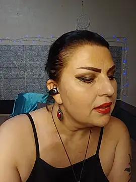 kataleya94 Adlı Modelin Canlı XXX Sohbeti