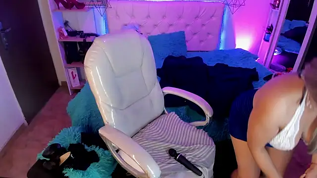 Scarlette_Cooper_'s Live XXX Chat