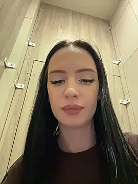 Онлайн чат XXX flora_off