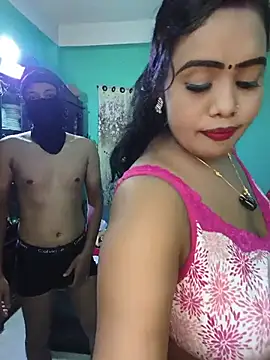Hot_Cupole: διαδικτυακό σόου στην κάμερα