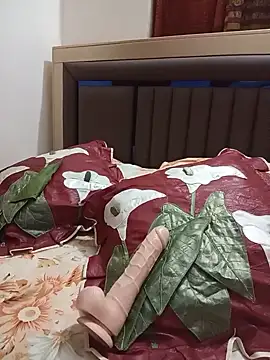 Tanha18 XXX чат на живо
