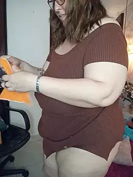 Czat XXX na żywo – Kataleyamilf69_