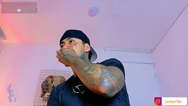 הופעת וובקאם של JordanSmiith_