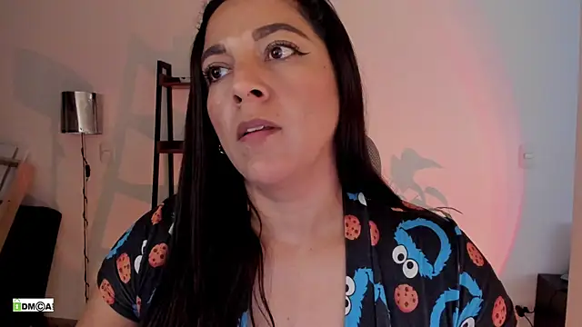 Chat XXX ao vivo de urcute_kitten