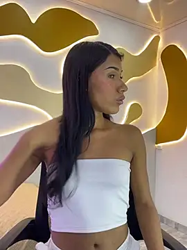 AntoniaSantos' Webcam Show