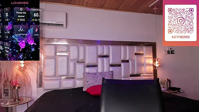 KateMoorex's Live XXX Chat