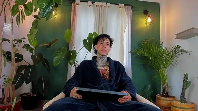 Show de aron_ford77 na webcam