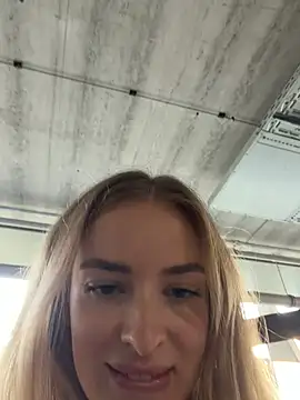 EvieEvans Adlı Modelin Web Kamerası Şovu